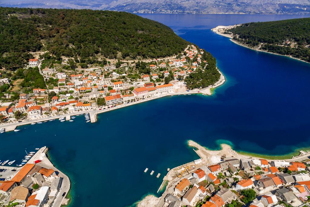 Apartments Pucisca Εξωτερικό φωτογραφία