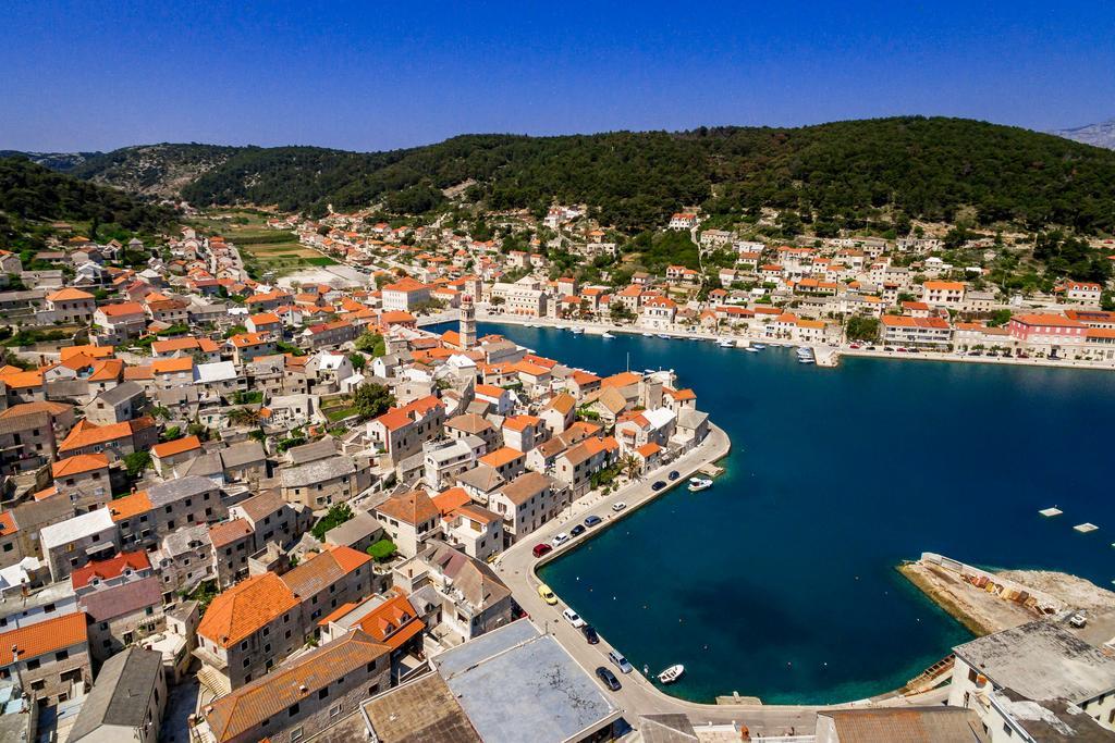 Apartments Pucisca Εξωτερικό φωτογραφία